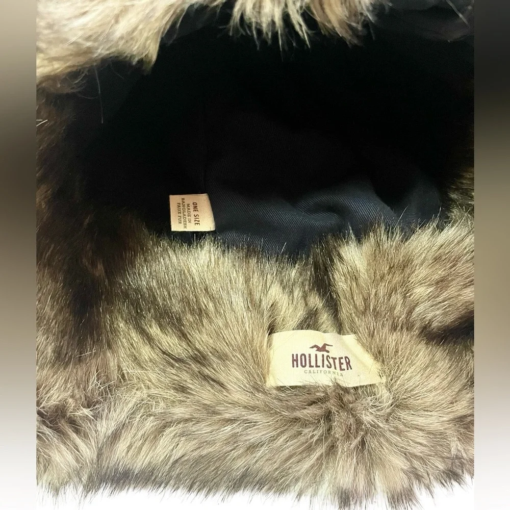 Hollister Plaid Faux Fur Trapper Hat One Size Winter Pom Pom Ear Flap